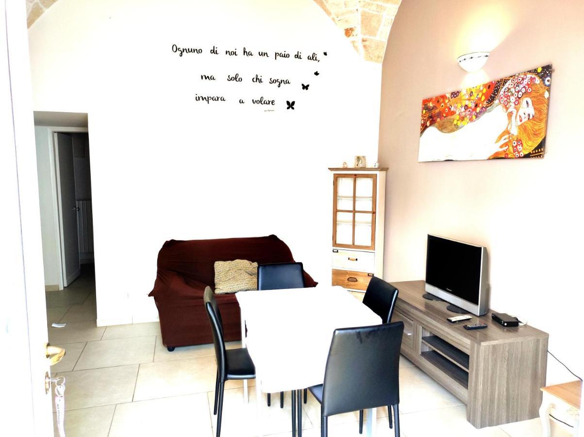 Maison De Richard 오스투니 외부 사진